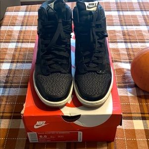 Women’s Nike Dunk Sky